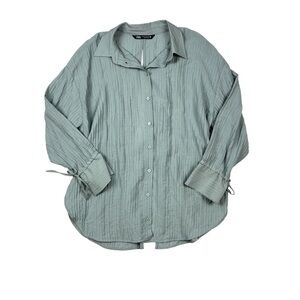 Zara Green Open Back Oversized Button Down Long Sleeve Shirt